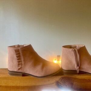 Girls ankle boots